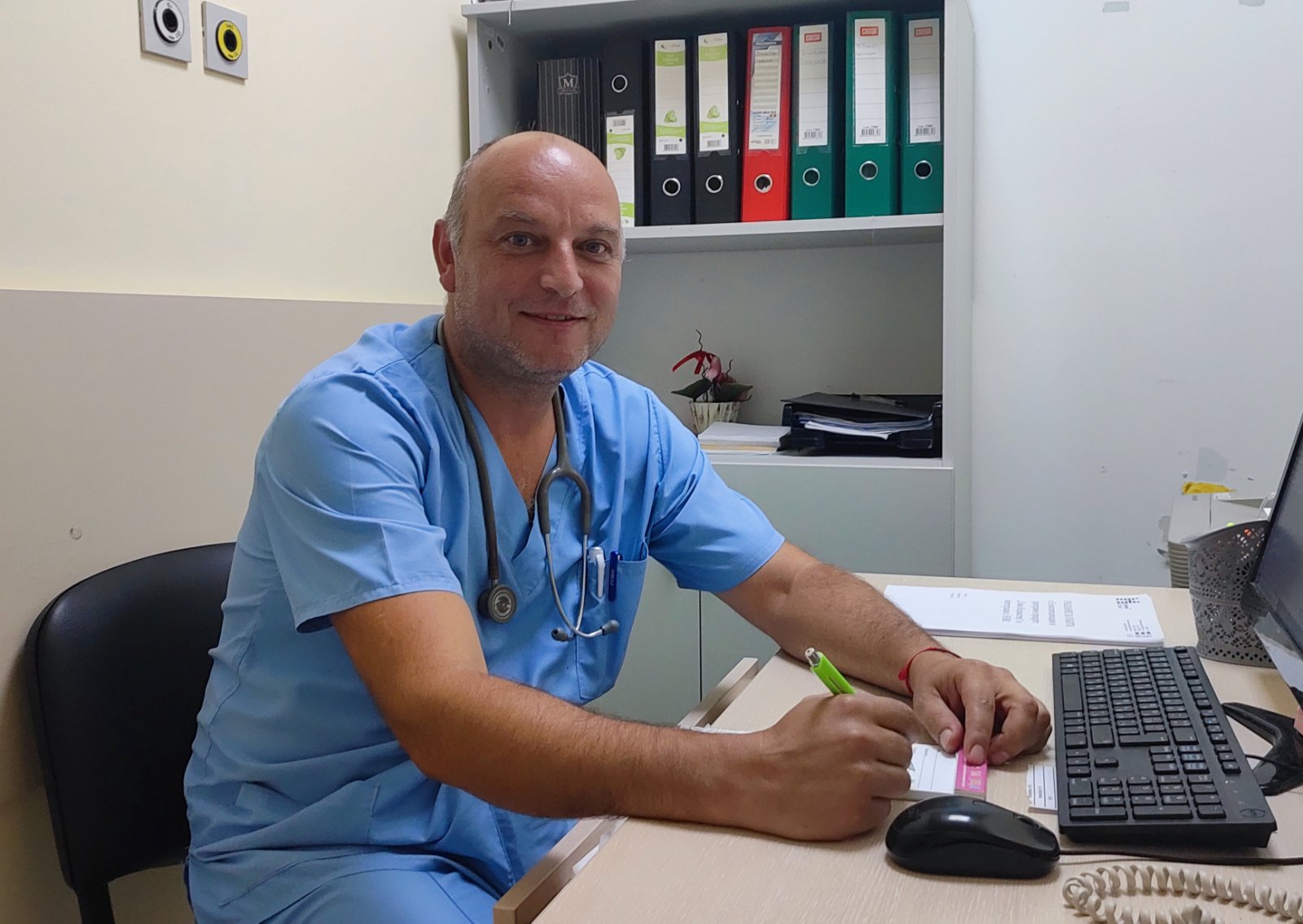 Д-р Христо Иванов, МБАЛ „Бургасмед“: Родителите да не неглижират леката хрема и кашлица, пневмония се развива за два-три дни  