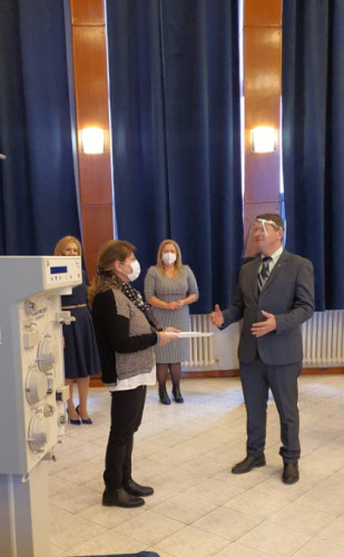 МБАЛ „Бургасмед“ получи дарение- апарат за плазмафереза, от Асоциацията на прокурорите и Камара на следователите в България