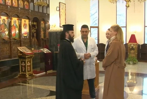 Лекари помагат на социално слаби в бургаски храм, преглеждат ги безплатно