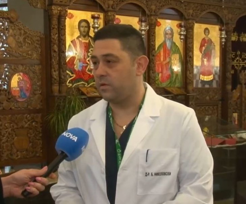 Лекари помагат на социално слаби в бургаски храм, преглеждат ги безплатно